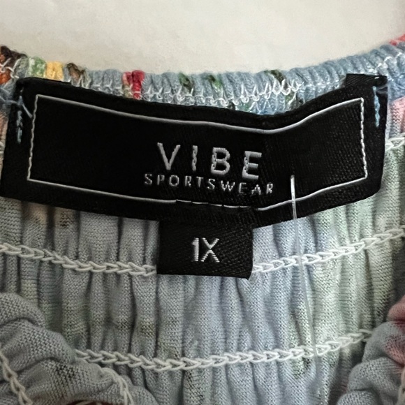 NWT | Vibe | Blue Floral Maxi Dress | Size 1X - Picture 4 of 5